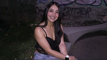 POV – Strolling The Streets To Find Cute Girls