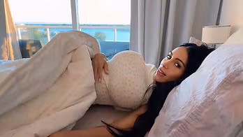 Curvy Stepsis Walks Into My Room While I’m In Bed… – Lana Myres