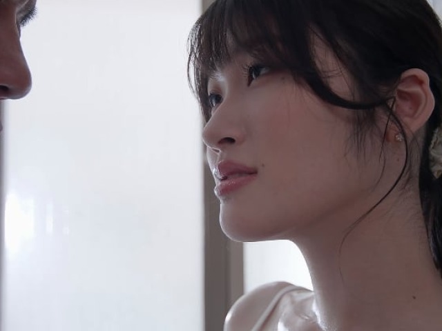 Chồng bỏ bê, vợ được ông chú giúp thỏa mãn cơn nứng lồn