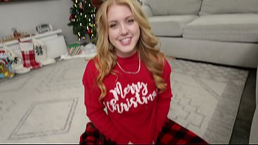 My Step Sis Got Me The Wrong Gift – Penelope Snaps
